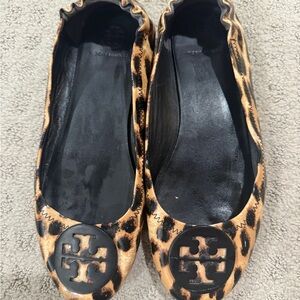 Tory Burch “Minnie” Travel Leopard Print Flats with Black Logo, Size 8